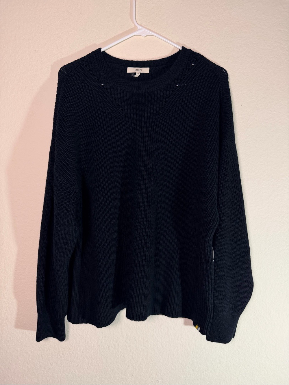 Vuori Alps Crew Neck Merino Wool Sweater Black NWT Medium - Picture 8 of 12